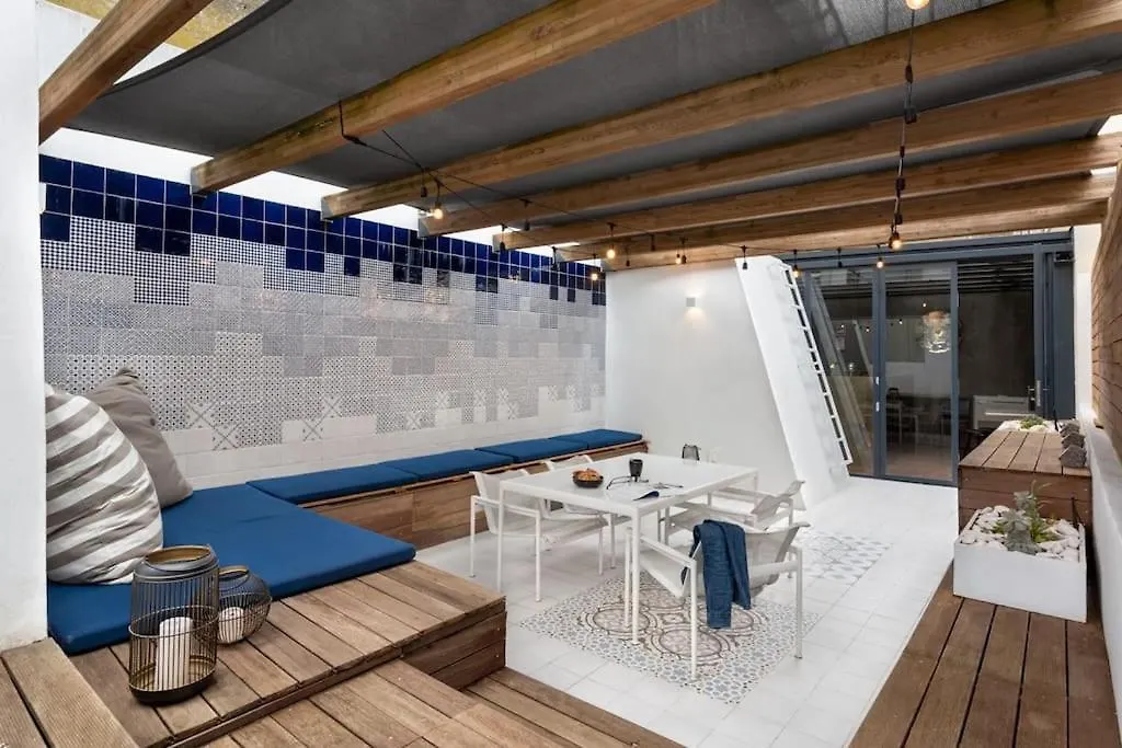 Bica Lux Secret Terrace 2-Bedroom Apartment Лиссабон Португалия