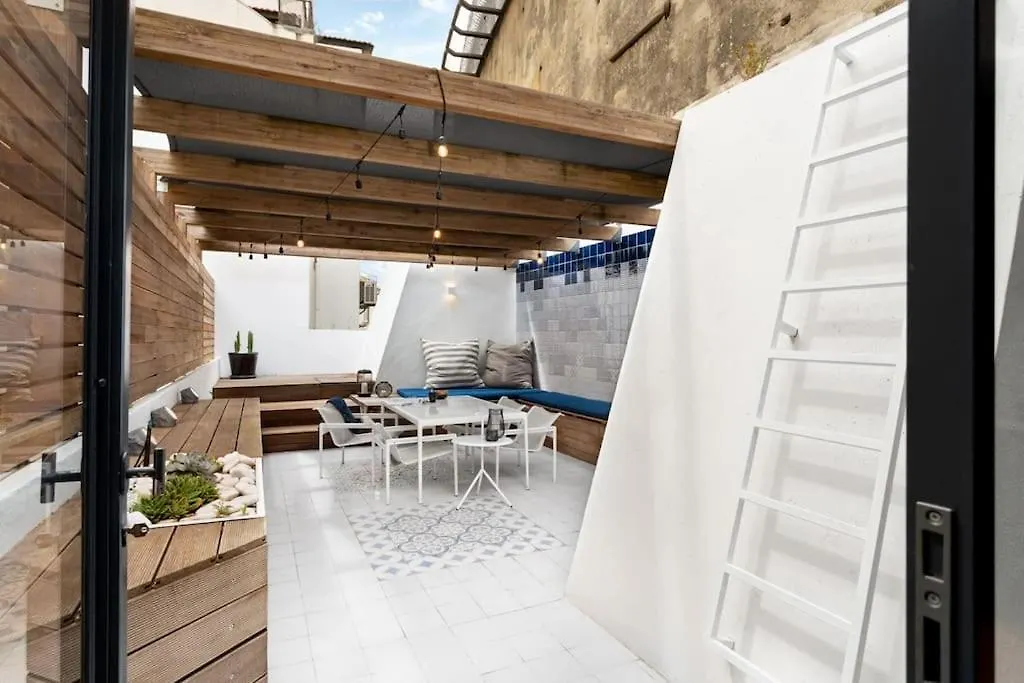 Bica Lux Secret Terrace 2-Bedroom Apartment Lisbon
