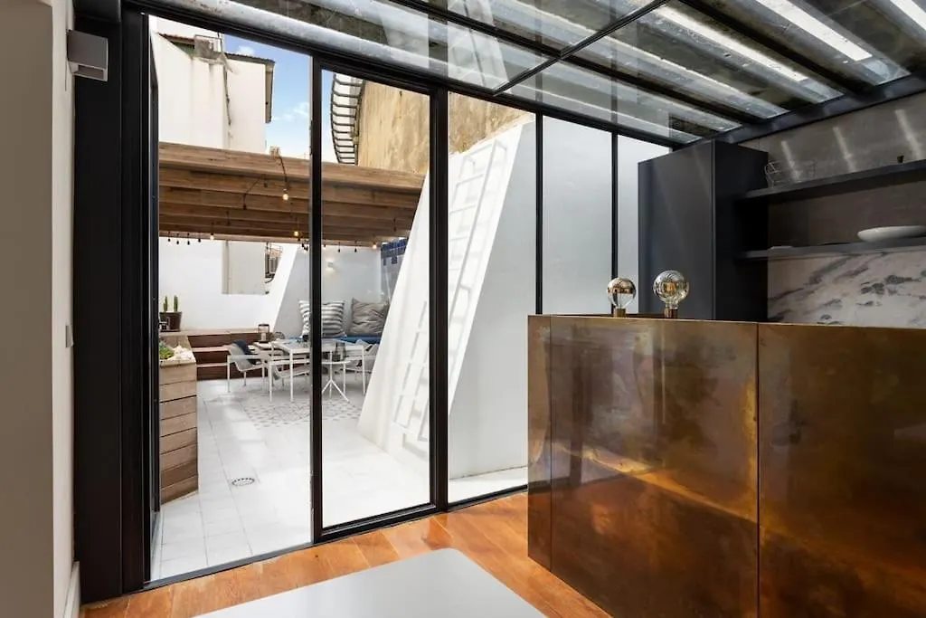 Bica Lux Secret Terrace 2-Bedroom Apartment Lisbon