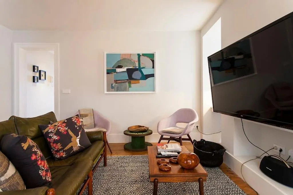 Bica Lux Secret Terrace 2-Bedroom Apartment Lisbon